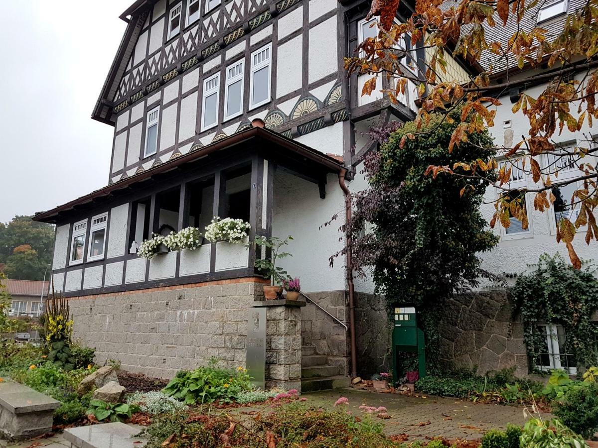 Goethes Liebste Betten - Moderne Zentrumsnahe Apartments Im Historischen Fachwerkhaus Mit Smart-Tv, Wlan, Parkplatz Wernigerode Kültér fotó